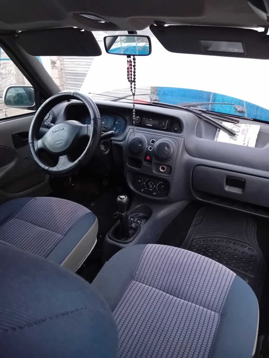 Se vinde dacia solenza