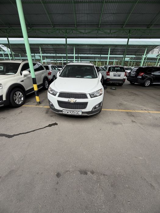 Срочно продаю Chevrolet Captiva