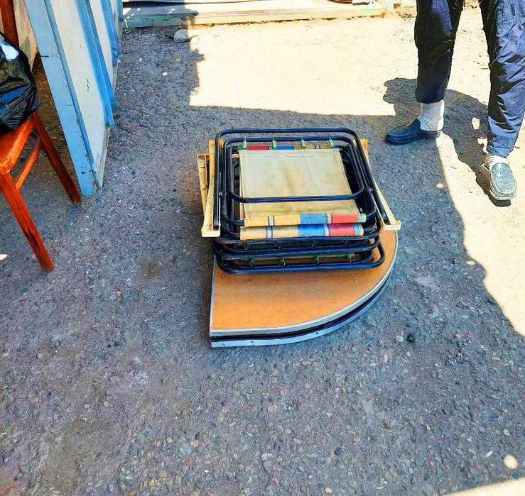 Раскладной комплект походных стол и 4 стула