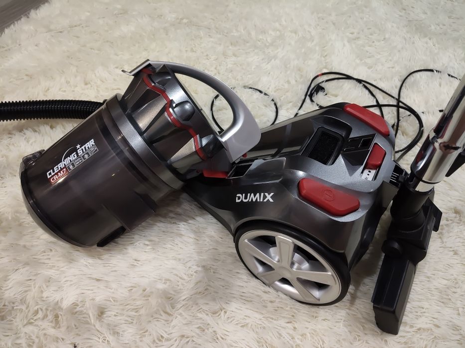 Новый пылесос DUMIX