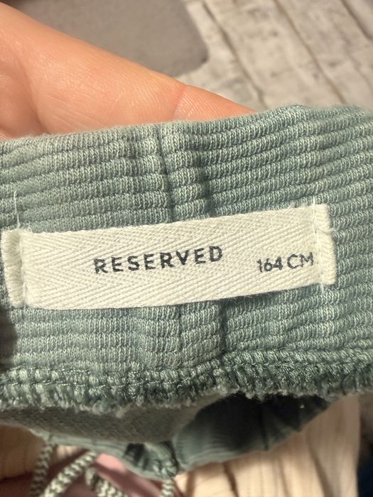 Pantaloni Reserved 164 cm