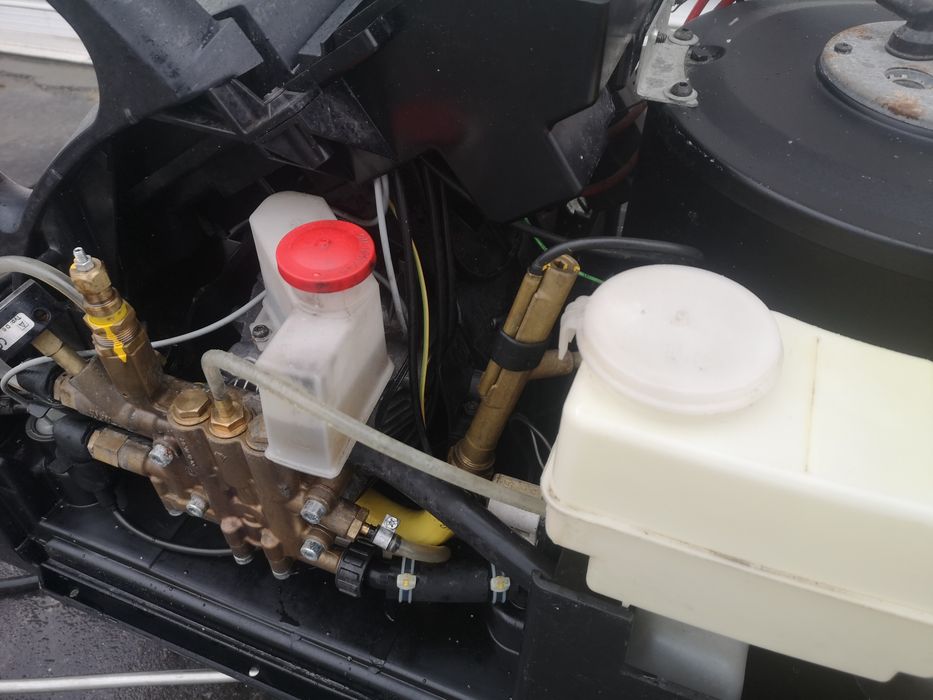 Пароструйка Karcher HDS 558C 220V160bar Супер Силна и Мощна Дизел