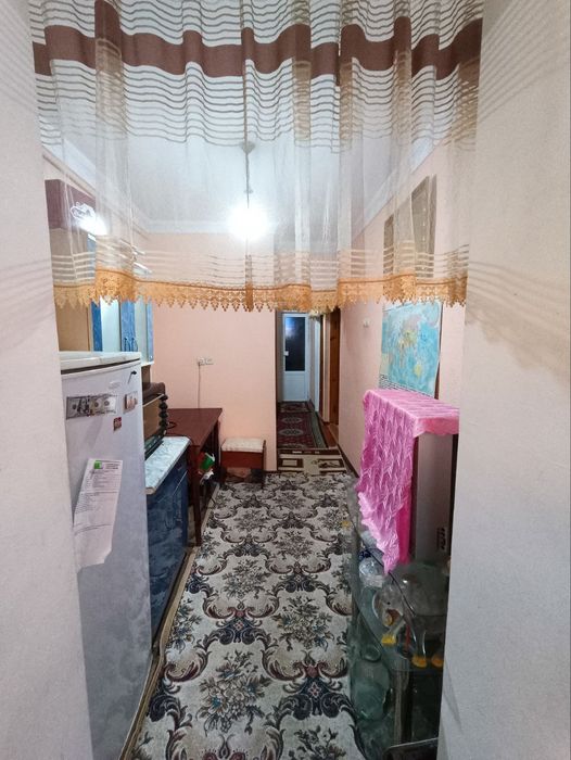 Dom(kvartira) sotiladi (2 xona)