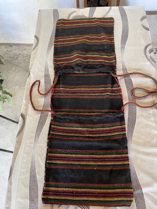 стари платна , и дрехи