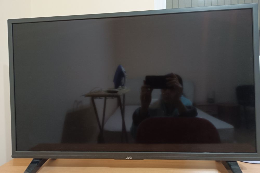 Телевизор JVC 32 inh