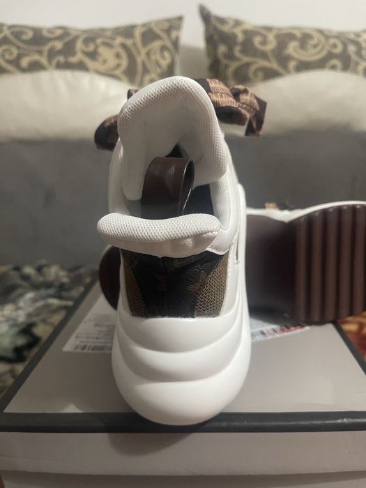 Sneakers dama,foarte usori.