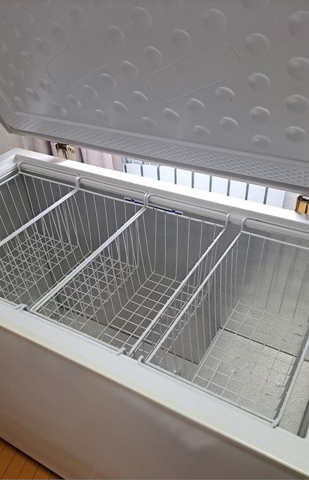 Продам морозильник