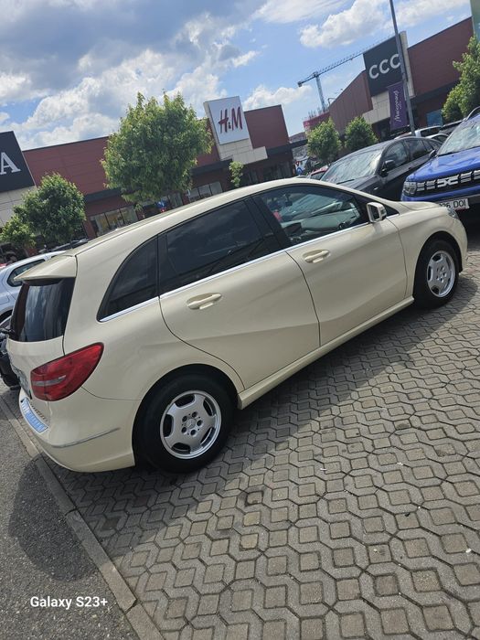 Mercedes B class