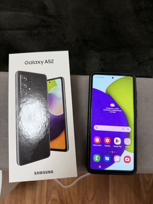 Продам Самсунг А52 256гб 2022г