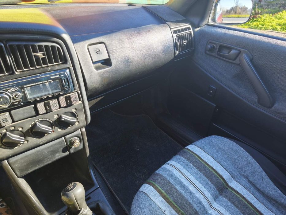 Продавам Пасат 2 комби с теглич