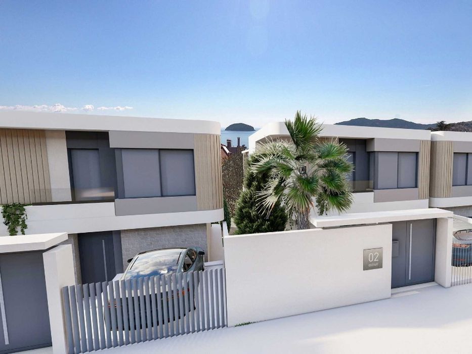 Продава се новопостроена къща 219кв.м. в PALIO Кавала (код 8157)