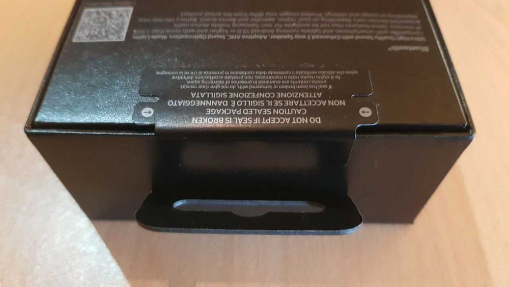 Samsung Galaxy Buds3 Pro (Сребърни) + Кутийка - НЕРАЗПЕЧАТАНИ, В Гаранция
