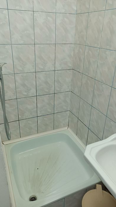 Garsoniera de închiriat