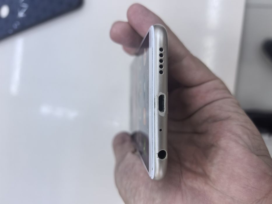 Смартфон Huawei P smart
