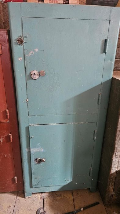 Продам Сейф б/у в отличном состоянии