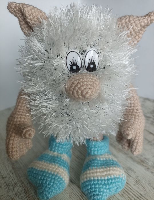 Вязаная игрушка .