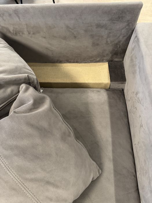 Дизайнерски диван, с лежанка - 290 см