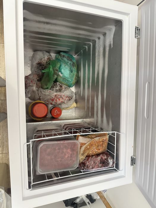 Продам морозильник