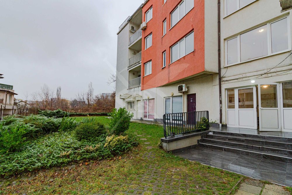 Продава се Двустаен апартамент в София, Манастирски ливади - 78 кв.м за 2244 €/кв.м - Снимка #16