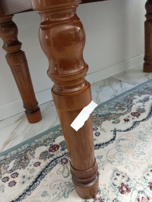 Стол из дерева, цвет темный дуб