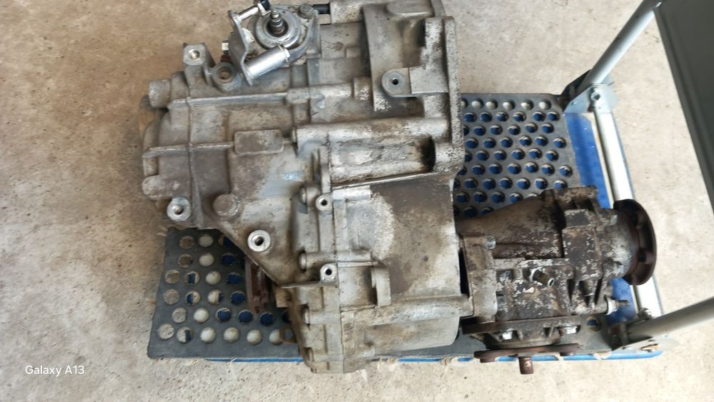 Cutie viteze4x4 vw Golf 5 passat touran..19 TDI