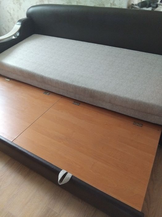 Диван и два кресло