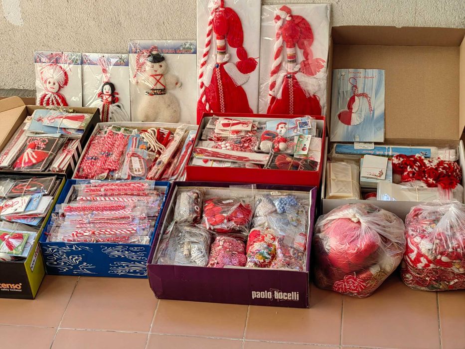 РАЗПРОДАЖБА на мартеници!