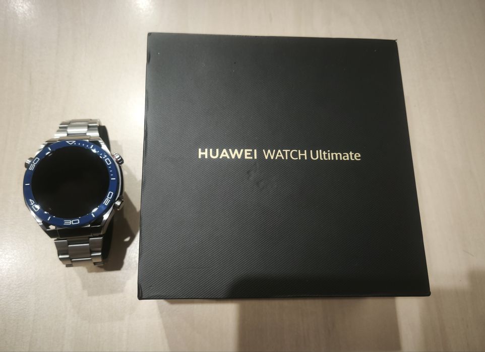 HUAWEI WATCH Ultimate
Аморфен метал1 | Професионален спорт | 100м гмур
