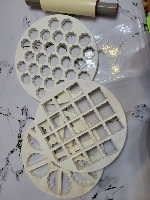 Инвентарь и посуда