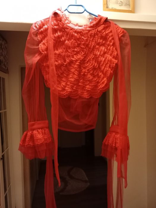 Bluza+fusta din tul cu dantelă
