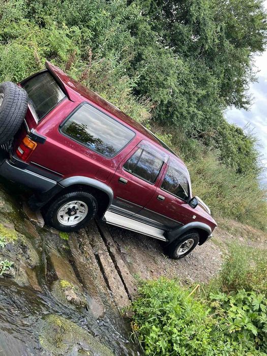 Джип  Toyota Hilux