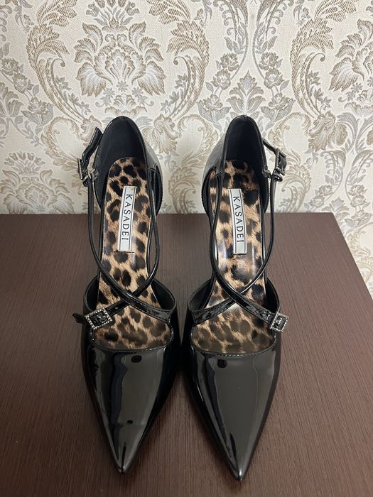 Женские туфли, 39 размер