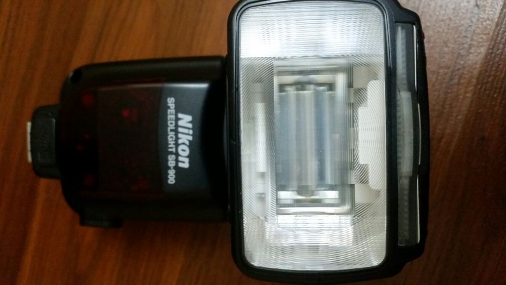 Вспышка Nikon sb 900