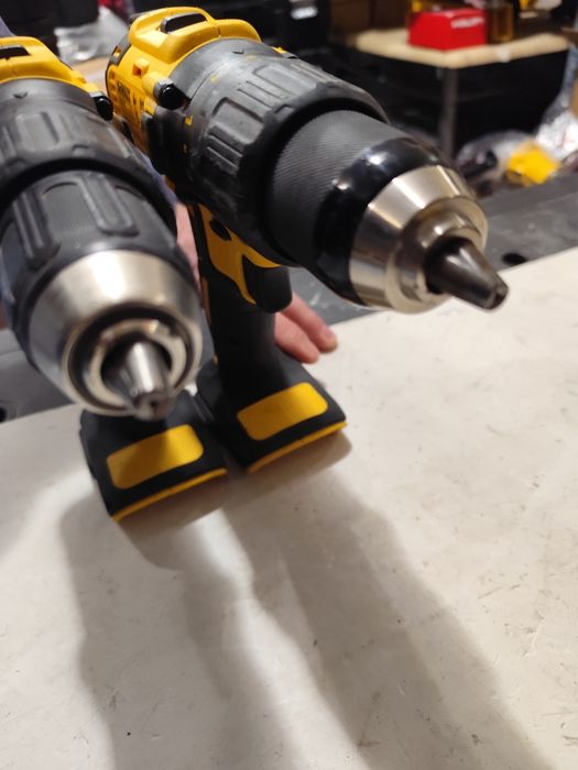 Безчетков винтоверт Девалт DeWALT DCD778 18V
