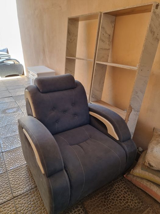 Mebel kreslo bu 3 ta dona yaxshi xolda