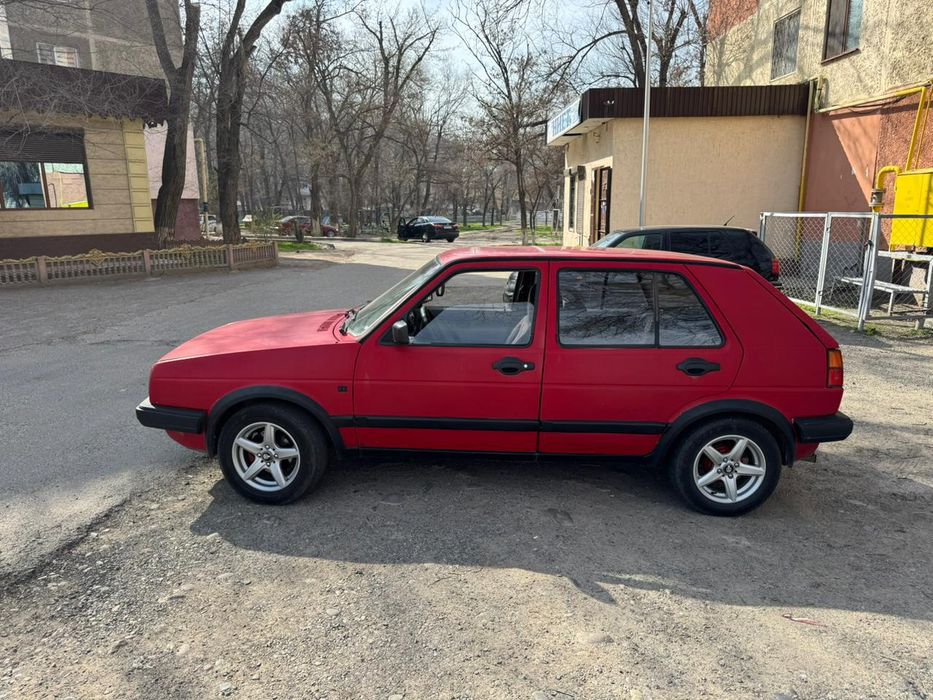 Продаю гольф 2 1,8 карб