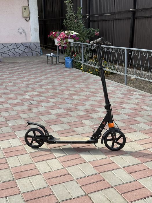 Детский самокат с тормозом