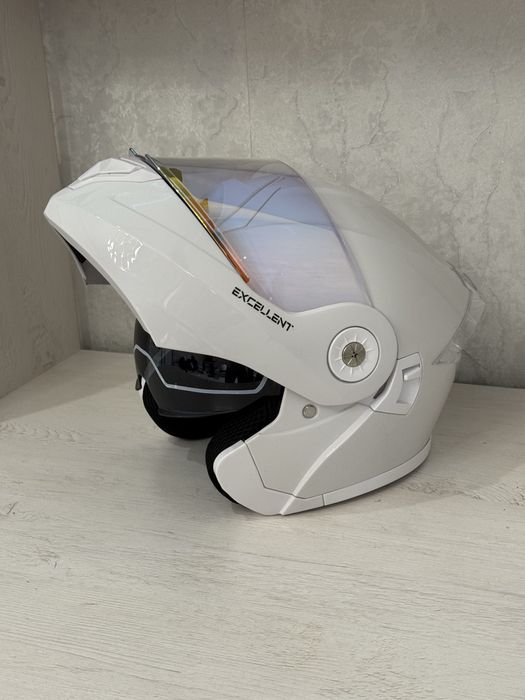 Продается новый мотошлем, yengi shlem sotiladi