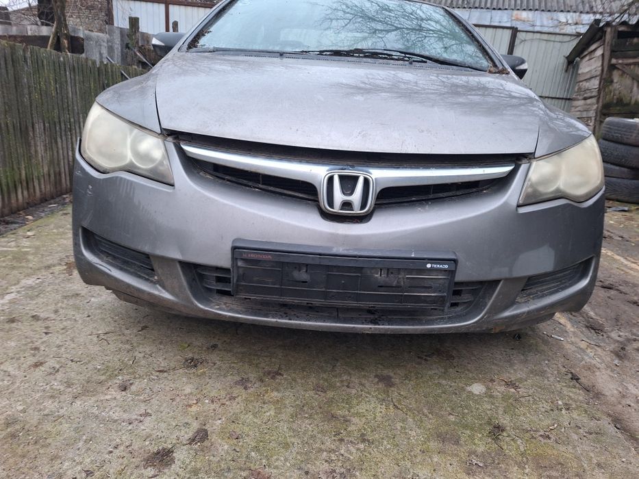 Dezmembrari Honda Civic sedane 1.8 benzina an  2008