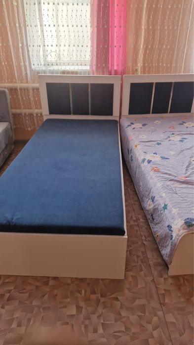 Продам кровати и шкафы