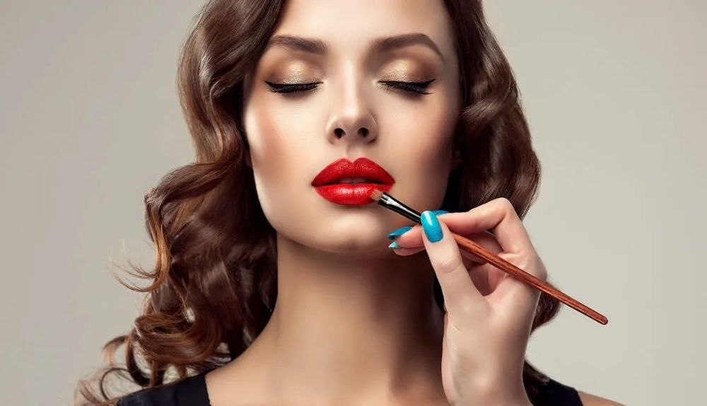 Make-Up Professional & Extensii Gene 1,2,3,4,5,6 / CURSURI # Iasi