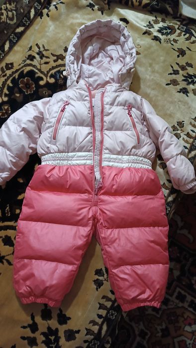 Продам детские комбинезоны.
