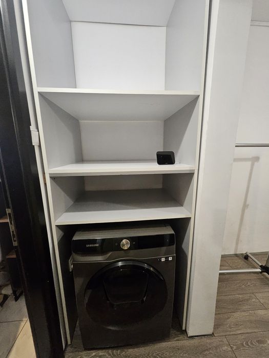 Apartament 3 camere zona 1 Mai - Pelendava de inchiriat