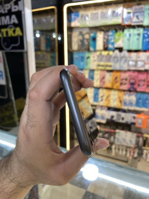 Iphone 11 sotiladi 128 xotira
