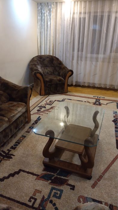 Apartament de 3 camere de Inchiriat