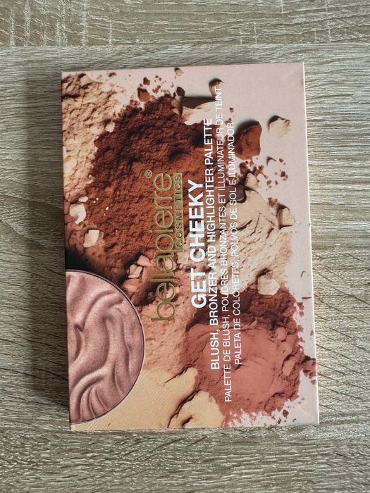 Чисто нова палитра Bellapierre