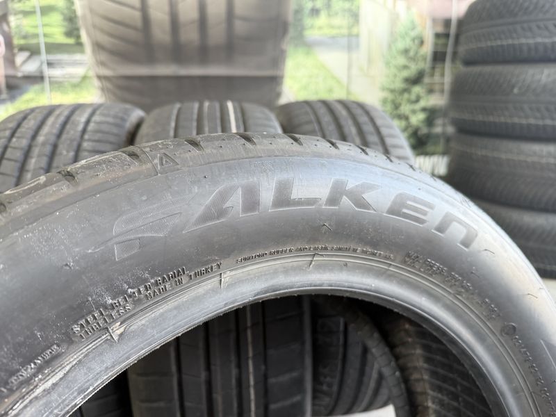 215/55/17 FALKEN 4бр