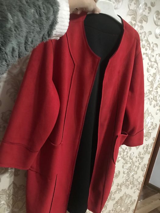 Весенние плащи       …