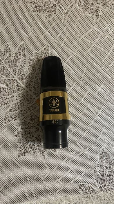 Саксофон Yamaha 200 000 тг.
