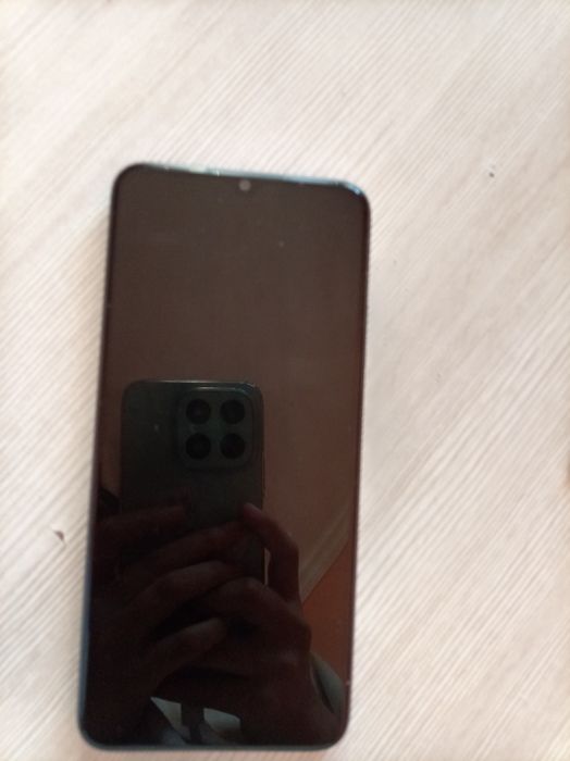 Oppo A17k продаю
